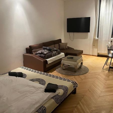 Default 1010 Apartment Виена Екстериор снимка
