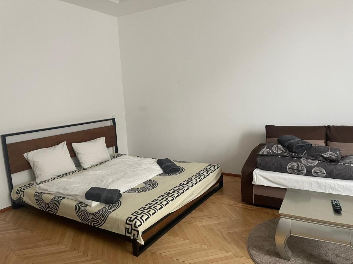 Default 1010 Apartment Виена Екстериор снимка